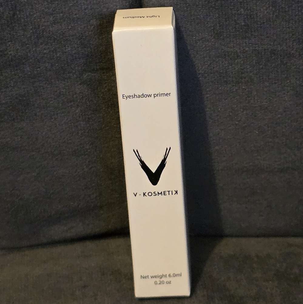 V-kozmetik eyeshadow primer light-medium